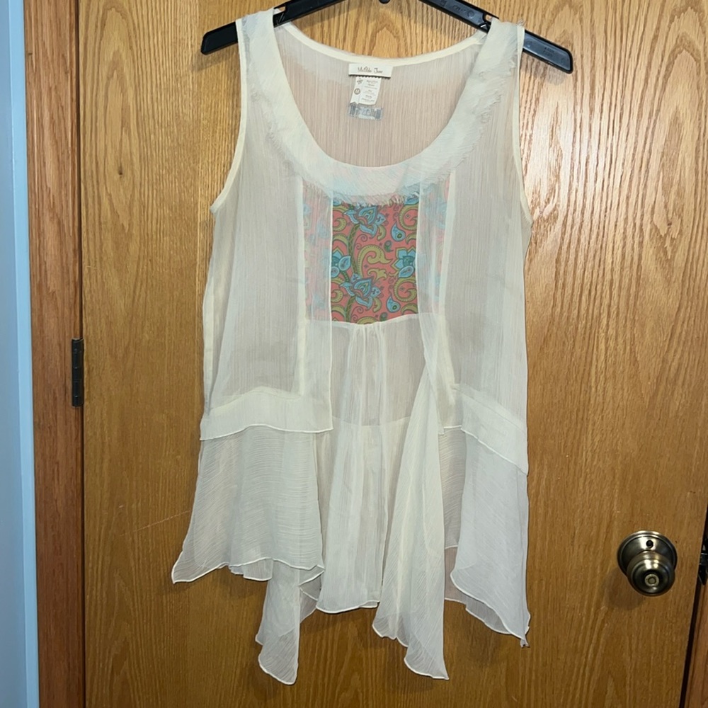 Sheer‎ Matilda Jane cream colored tunic tank overlay size med women's w/ paisley